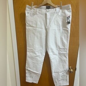 A.Z.I White Denim Pants Women’s Straight Leg jean Classic Look with Silver